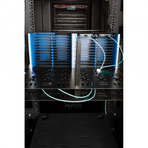 19" Enclosure for 48 MPO high-density cassettes, 4U, black